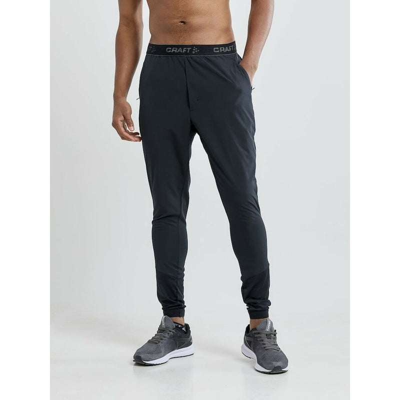 Laden Sie das Bild in Galerie -Viewer, Bequeme Herrenhose von CRAFT ADV Essence Training mit lockerem Schnitt in Schwarz
