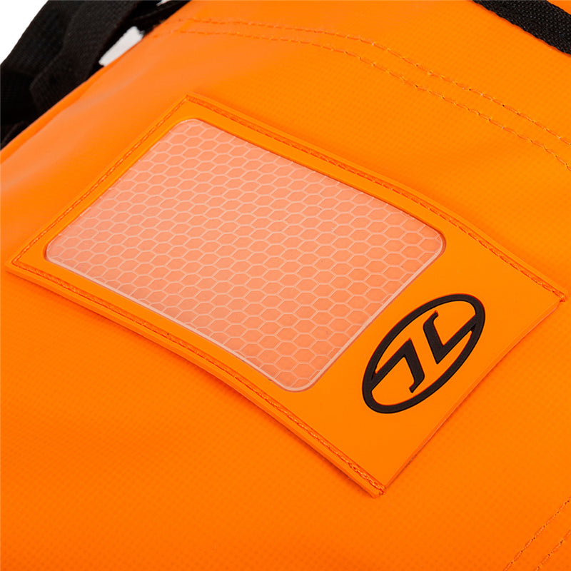 Laden Sie das Bild in Galerie -Viewer, Reisetasche Highlander Storm Kitbag 30L orange
