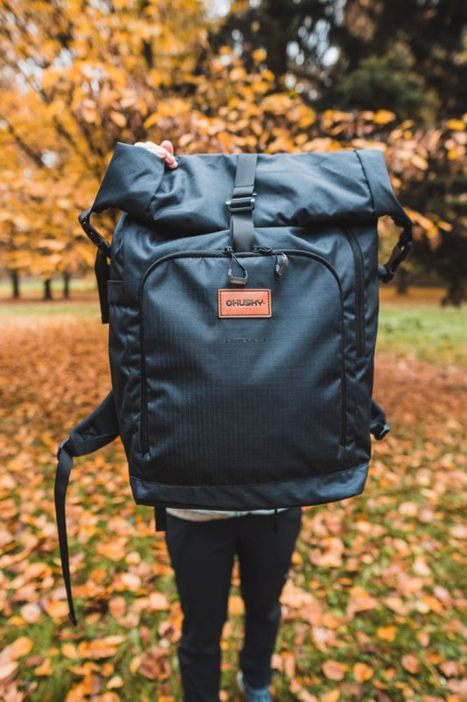 Laden Sie das Bild in Galerie -Viewer, Stadtrucksack Husky Shater 23L schwarz
