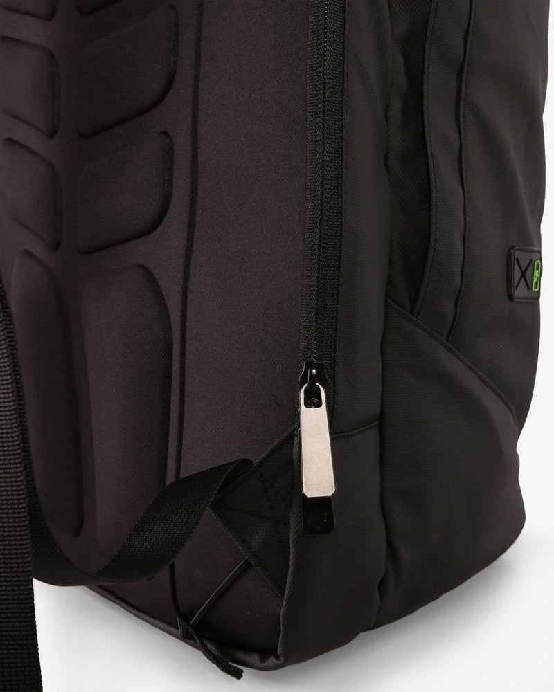 Laden Sie das Bild in Galerie -Viewer, Urban Rucksack Kilpi Nitron 25L BLK
